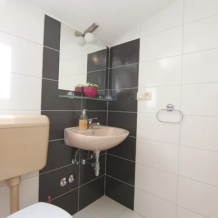 Apartament Kristo *